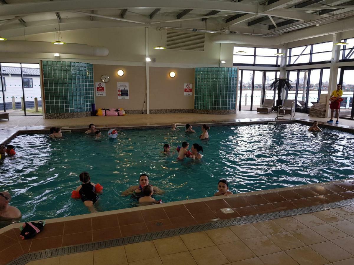 Hot Tub Hols 61 Kingfisher Court Hotel Tattershall Kültér fotó
